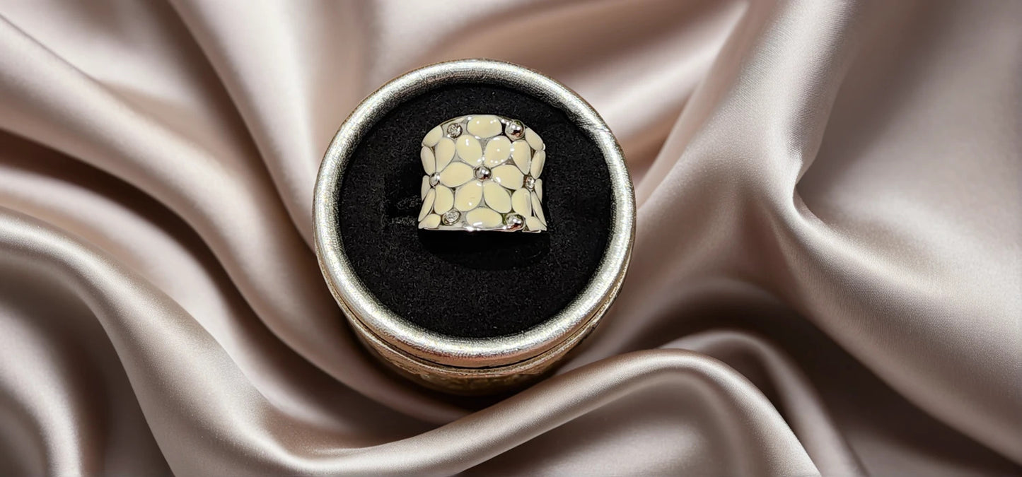 Petal Glaze Ring
