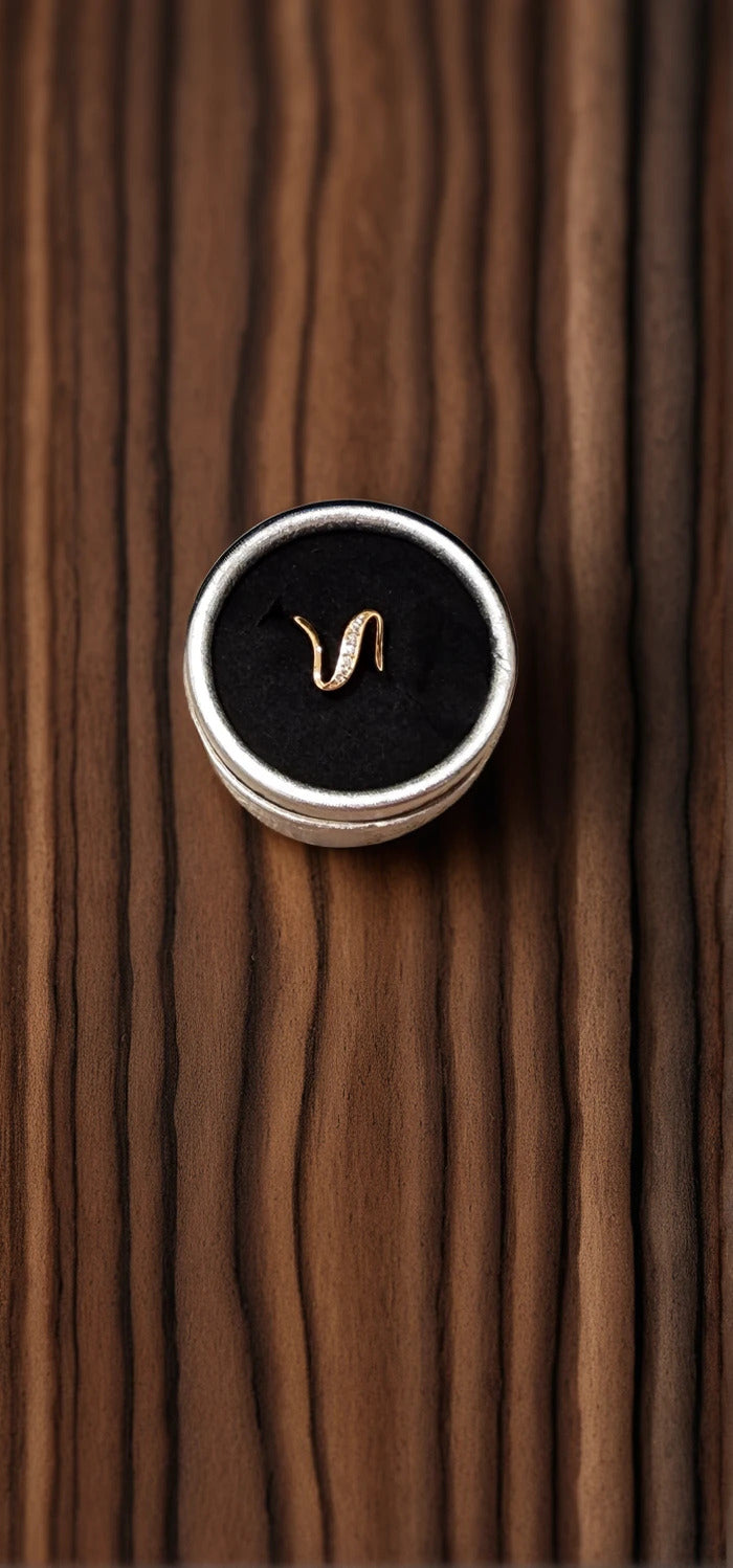 Elegant Wave Ring